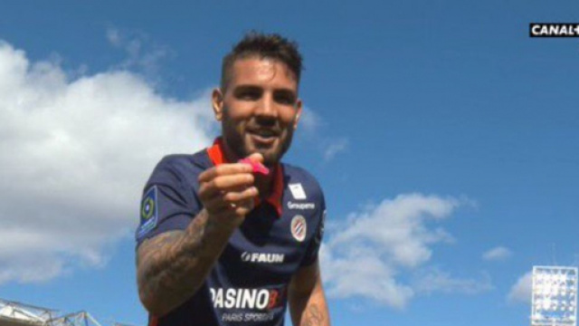 La célébration 'bonbon' d'Andy Delort fait le buzz sur les réseaux sociaux - Photo capture d'écran Canal+