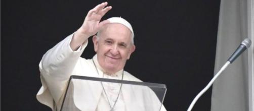 Le pape Francois a signé une déclaration du Vatican qui exclut les mariages homosexuels - © Instagram @franciscus