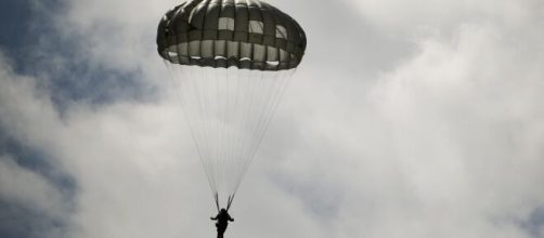 Australia, il paracadute non si apre in volo: deceduto Dimitri Didenko.