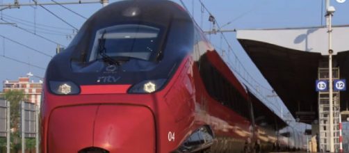 Italian high-speed train inspired by Italian Sports Car Heritage (Image source: QuestTV/YouTube)