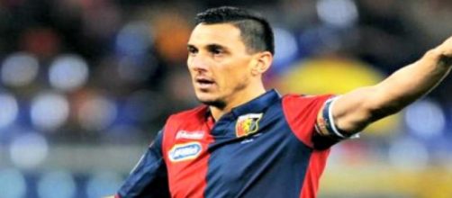 Nicolas Burdisso, qui con la maglia del Genoa.