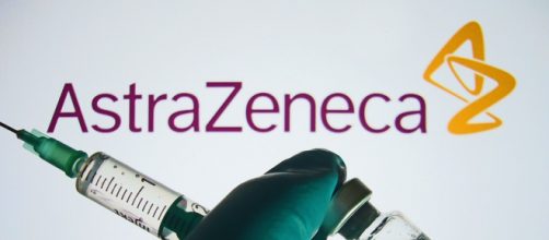 Vaccino AstraZeneca sospeso in tutta Italia, decisione precauzionale dell'Aifa.