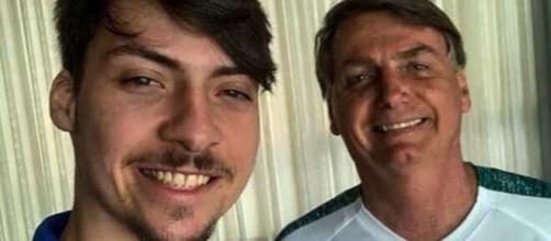 Filho de Bolsonaro é investigado (Reprodução/Instagram)