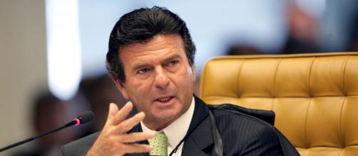 Luiz Fux pede que Bolsonaro se explique sobre declaração de estado de sítio (Agência Brasil)