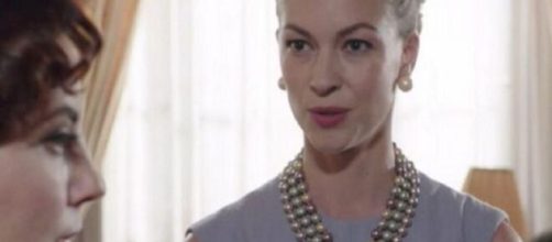 Fiorenza ed Adelaide in una scena de Il Paradiso delle Signore.