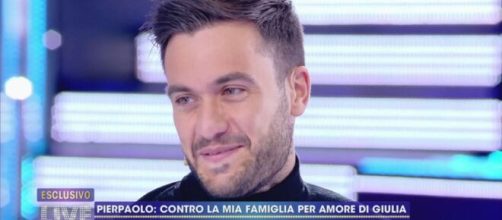 Pierpaolo Pretelli bacchettato da Barbara D'Urso.