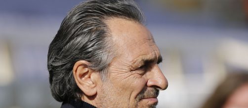 Prandelli rassegna le sue dimissioni da allenatore della Fiorentina.