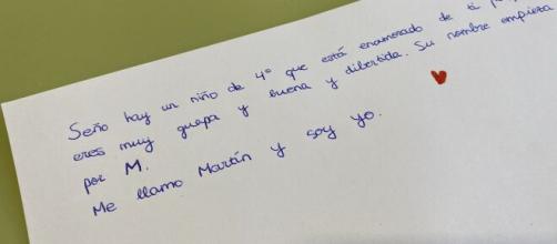 En la carta el niño confiesa que su maestra le parece guapa y divertida. (Fuente: Twitter: @Katia_rca)