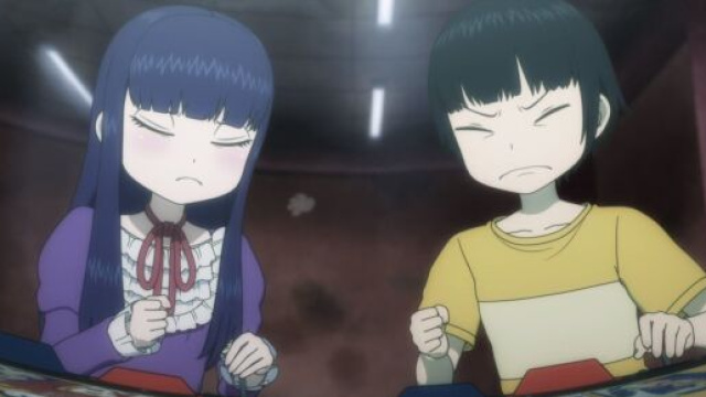 Haruo e Akira si sfidano a Street FIghter II.