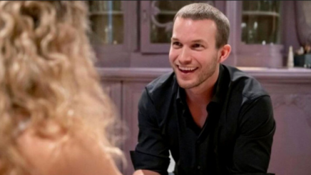 Tempesta d'amore, trame tedesche: Tim offrirà a Franzi il suo vecchio lavoro al Fürstenhof.