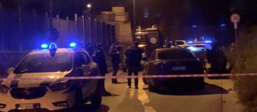 Rapina finita male nel napoletano: auto sperona scooter, morti due banditi.