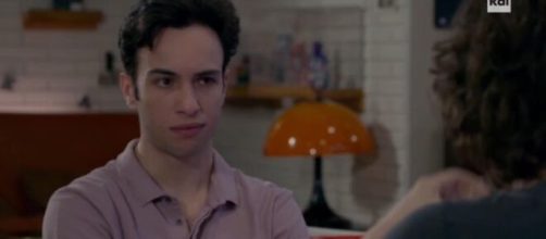 Upas, spoiler al 12 marzo: Patrizio dovrà fare chiarezza su i suoi sentimenti per Clara.