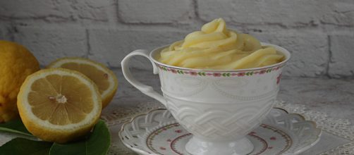 Crema al limone, una farcitura sempre molto golosa.