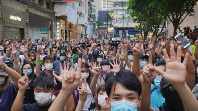 Hong Kong, le immagini di una protesta.