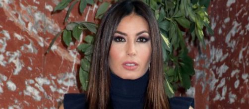 Elisabetta Gregoraci corteggiata da un un ammiratore segreto: per lei 300 rose rosse.