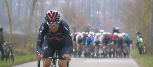 Gianni Moscon all'attacco alla Het Nieuwsblad.