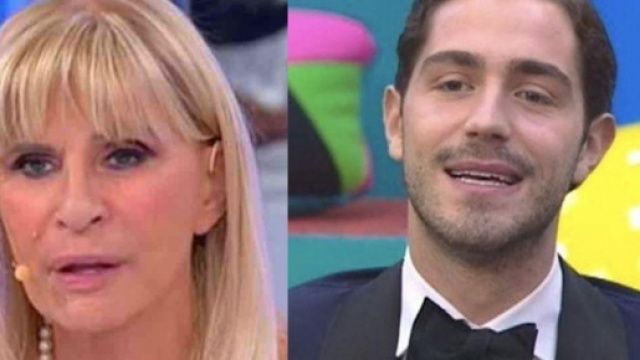 GF Vip, Zorzi mostra DM di Gemma Galgani e fa una gaffe: codice sblocco cellulare in vista