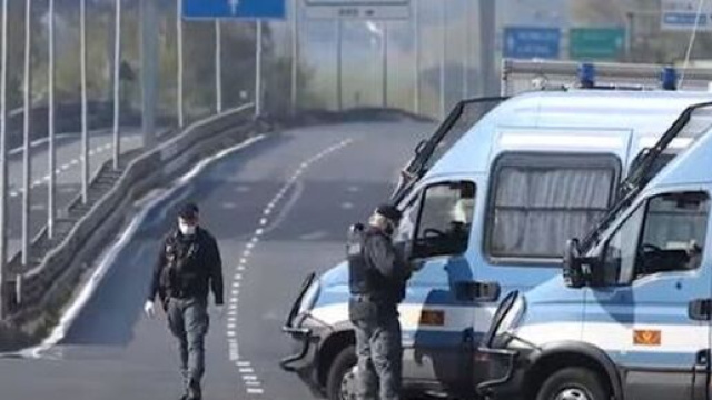 Ipotesi stretta qualora l'epidemia andasse a rischio di essere fuori controllo.