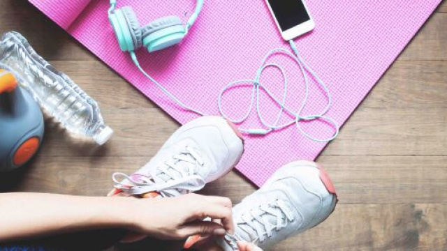 Lifestyle - Comment faire du cardio à la maison et sans matériel ... - womensports.fr