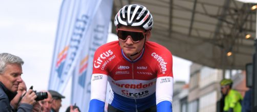 Mathieu van der Poel vince la Strade Bianche.