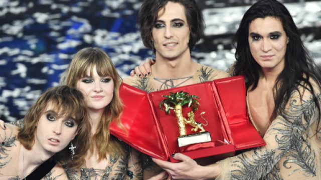 Sanremo, l'incontro tra Maneskin e Orietta Berti dietro le quinte: 'Non ci siamo offesi'.