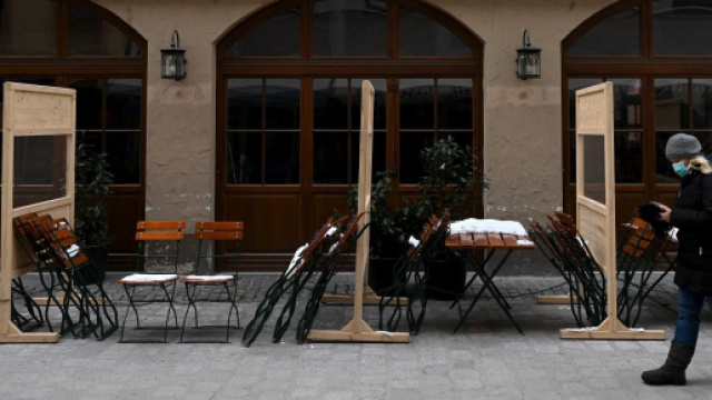 Coronavirus, ipotesi zona rossa nazionale nei week-end e coprifuoco anticipato alle ore 20.