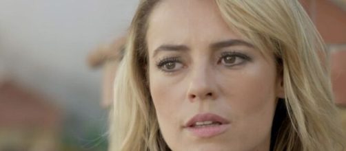 Jeiza fica abalada em 'A Força do Querer' (Reprodução/TV Globo)