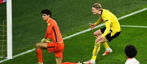 Haaland en grande forme chambre le FC Séville et fait le buzz - Photo capture d'écran https://twitter.com/enmerdeur_l/status/1369415028181458952