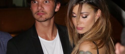 Belen e Stefano De Martino divisi per il compleanno di Santiago: lui in compagnia di Stash.