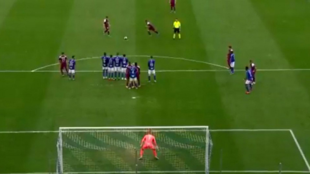 Le magnifique coup franc de Paredes - Photo capture d'écran vidéo