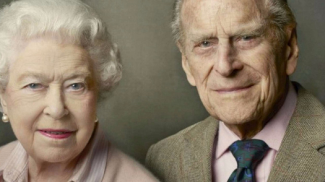 Principe Filippo, la dedica della Regina Elisabetta: 'E' stato un consorte devoto'.