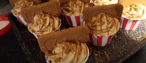 How to make Biscoff cupcakes (Image source: Jane's Patisserie/YouTube)