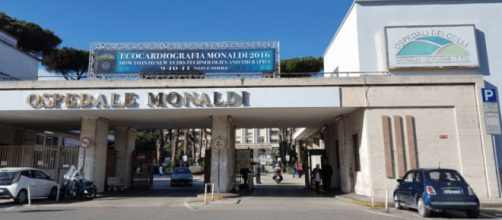 Napoli: familiari vittima di Covid-19 aggrediscono operatori socio sanitari dell'ospedale Monaldi.