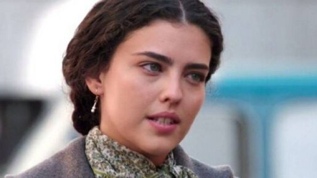 L’attrice Chiara Russo è stata ospite del programma Oggi è un altro giorno.