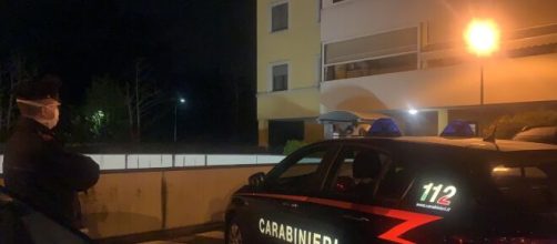 A Casalecchio, avrebbe avvelenato la madre e il suo compagno che è deceduto: 19enne fermato dai carabinieri.