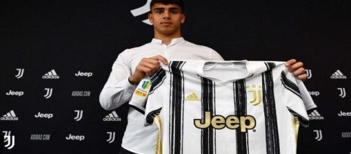 Juventus, il talento Marco Da Graca ha rinnovato fino a giugno 2024.