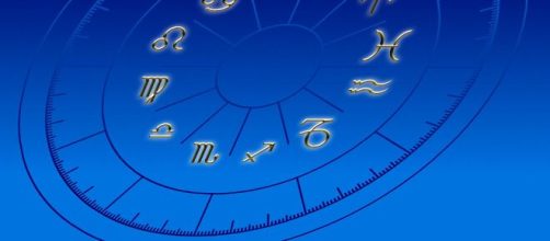 Oroscopo del giorno 17 aprile per tutti i segni zodiacali.