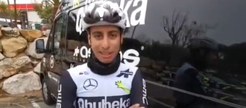 Fabio Aru con la maglia della Qhubeka Assos.