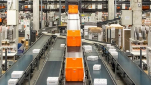 Zalando avvia le assunzioni per magazzinieri.