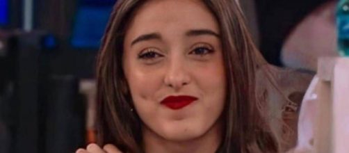 Amici 20, Giulia alunna di Veronica Peparini prima del talent: video in una scuola di ballo.