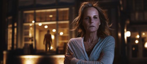 Helen Hunt está em 'À Espreita do Mal', novo filme de suspense da Netflix (Divulgação/Netflix)