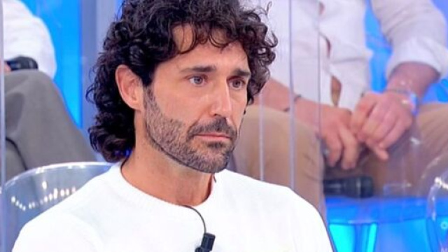 U&D, Luca nella bufera per dei commenti social su Angela, Gianni Sperti: 'Fai finta di non capire'.