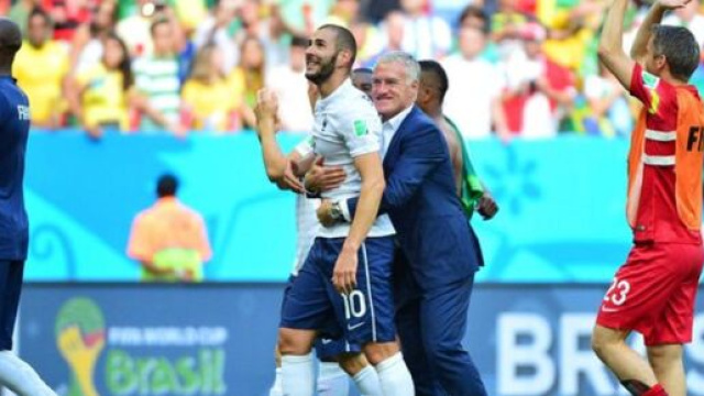 L'ancien agent de Karim Benzema assure que Benzema n'a rien contre Deschamps et veut revenir en Bleu (Credit : Twitter RMC Sport)
