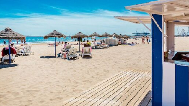 Valencia, la spiaggia di El Saler.
