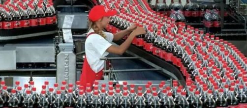 Coca-Cola tem vagas de emprego disponíveis (Divulgação)