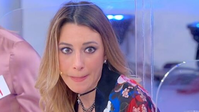 Uomini e Donne, anticipazioni 27 aprile: Elisabetta potrebbe chiudere con Luca.