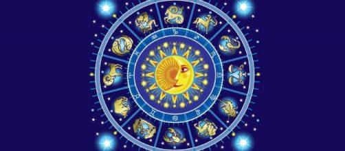 Previsioni oroscopo della giornata di lunedì 3 maggio.