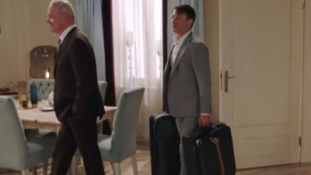 Tempesta d'amore, trame tedesche: Robert chiede a Werner di cedergli le quote dell'hotel.