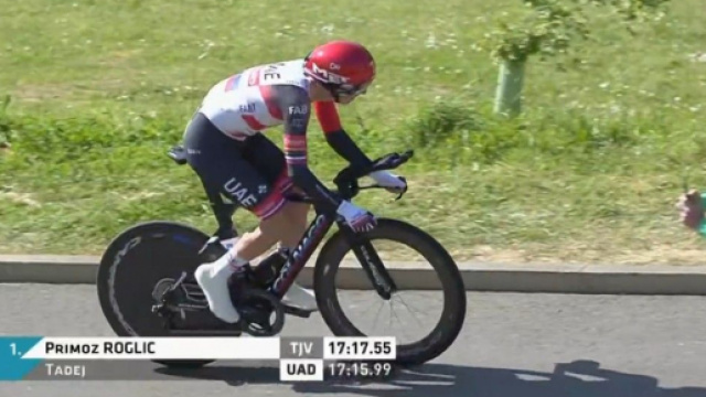 Tadej Pogačar nella prima tappa del Giro dei Paesi Baschi