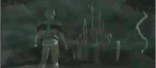 Sonia Belmont rises from her grave. Well, kind of (Image source: GameTrailers/YouTube)